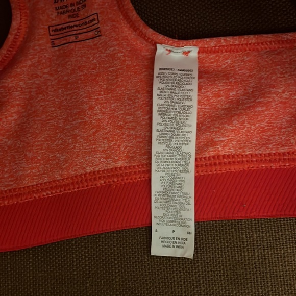 Nike Sports Bra size small - Picture 4 of 4